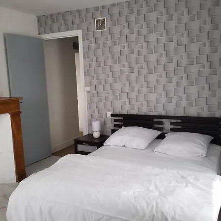 Maison Chaleureuse Avec Parking Gratuit Sur Place Saint-Romain-sur-Cher Esterno foto
